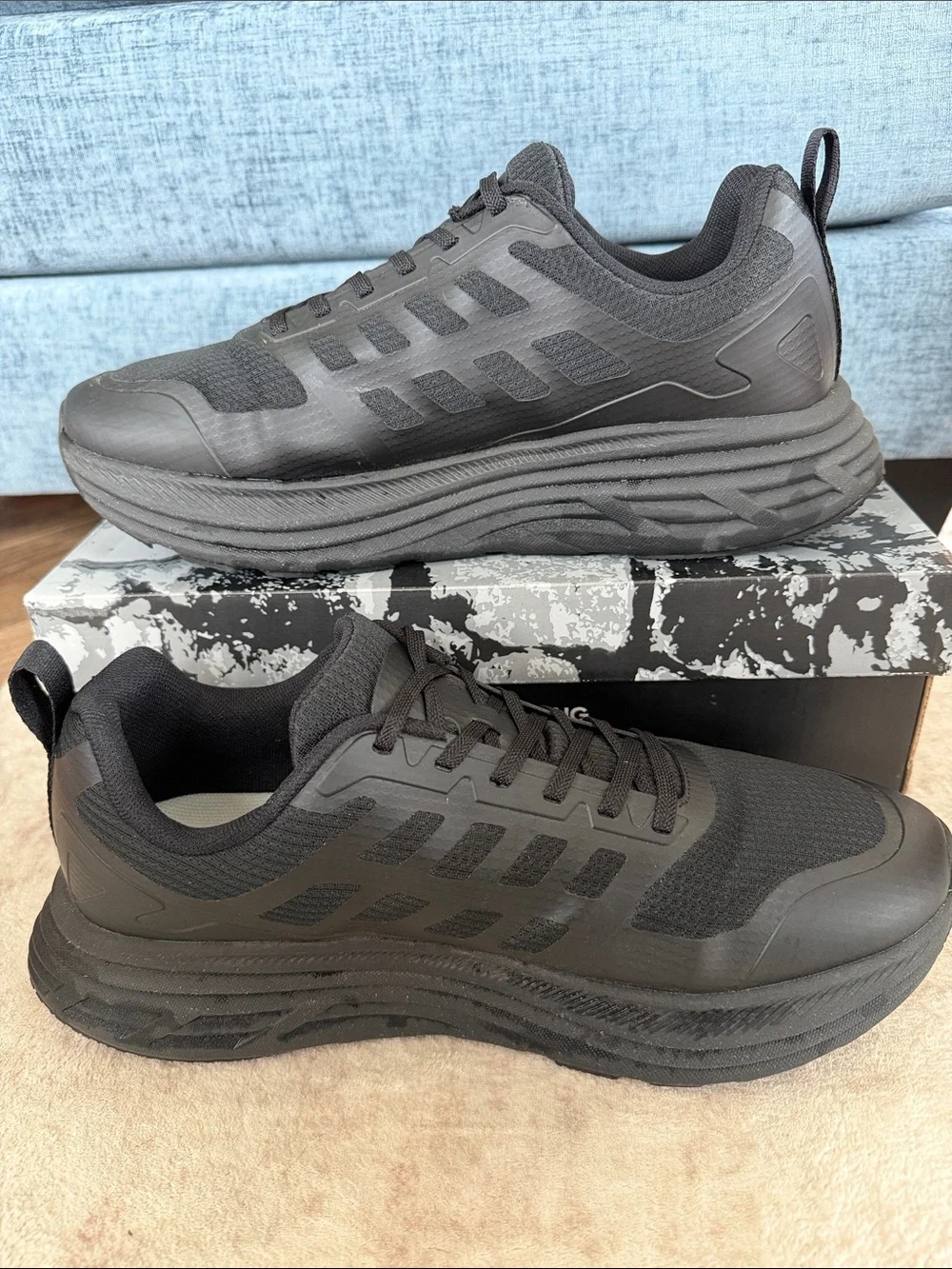 nortiV8 Men's Black Athletic Running Shoes with Supportive Cushioning